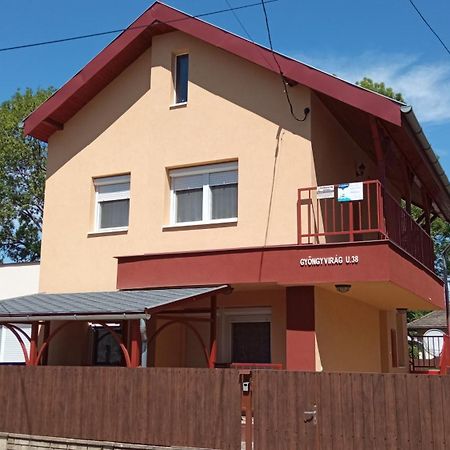 Gyoengyvirag Apartmanhaz Hajduszoboszlo Exterior photo