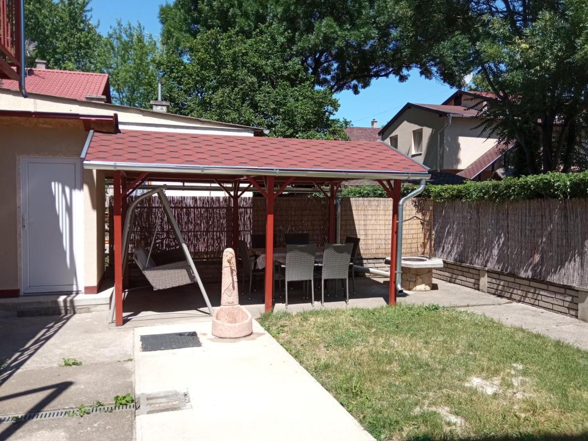 Gyoengyvirag Apartmanhaz Hajduszoboszlo Exterior photo